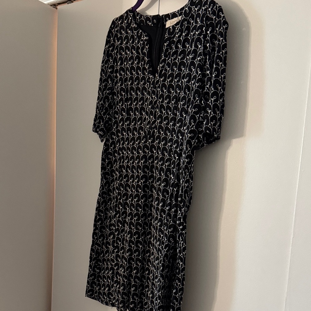 LOFT Black and White Floral Long Sleeve Dress